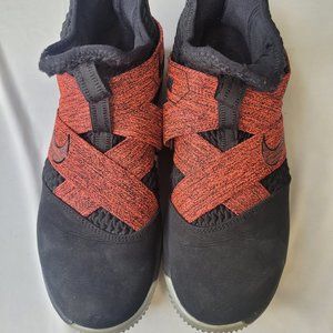 Nike Lebron Soldier XII